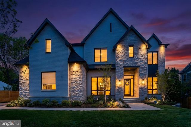 1100 BALLS HILL RD, Mclean, VA 22101