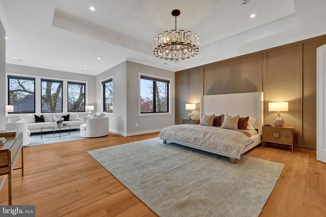 1100 BALLS HILL RD, Mclean, VA 22101