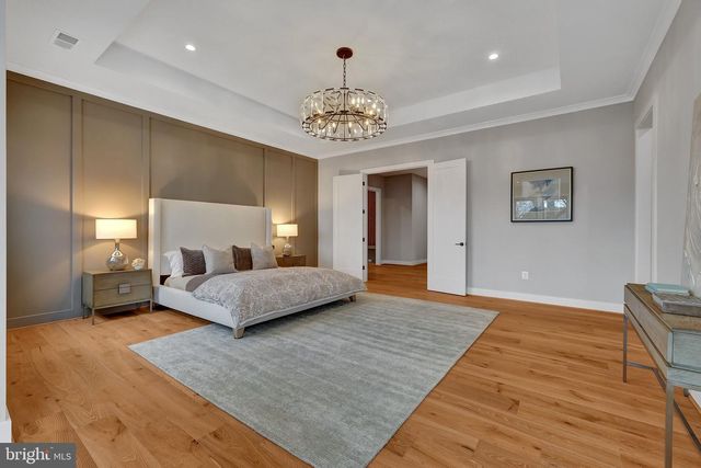 1100 BALLS HILL RD, Mclean, VA 22101