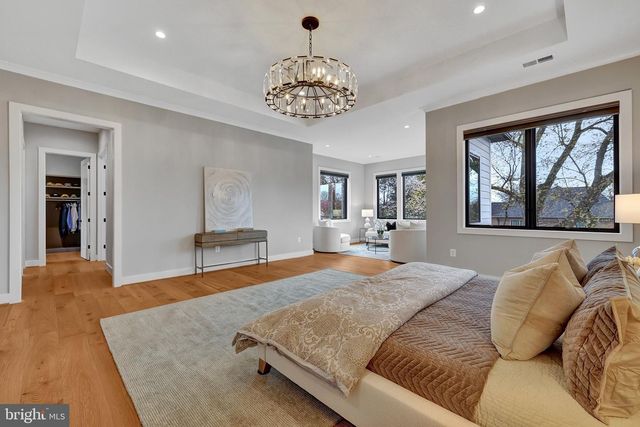 1100 BALLS HILL RD, Mclean, VA 22101