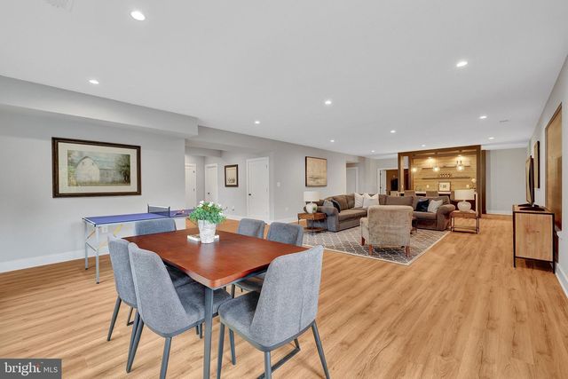 1100 BALLS HILL RD, Mclean, VA 22101