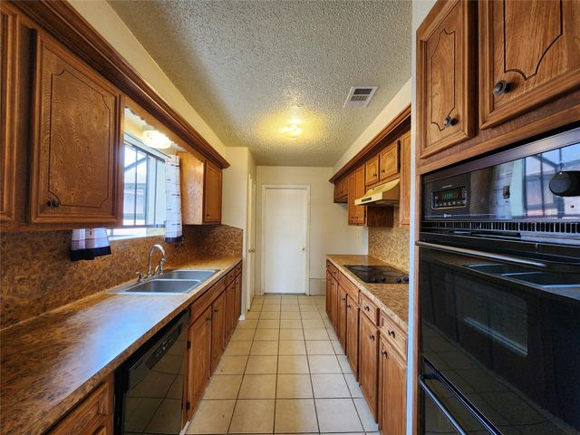 9607 Hanford Street, Houston, TX 77078