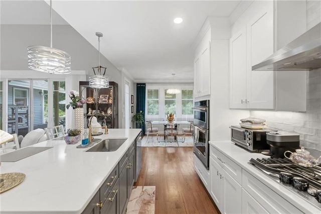 685 Curtis Corner Road, South Kingstown, RI 02879