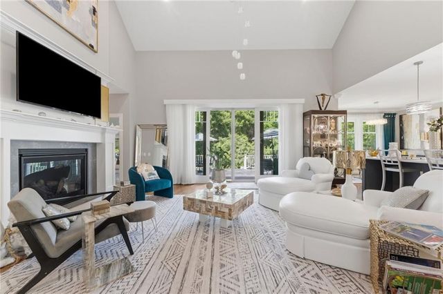 685 Curtis Corner Road, South Kingstown, RI 02879
