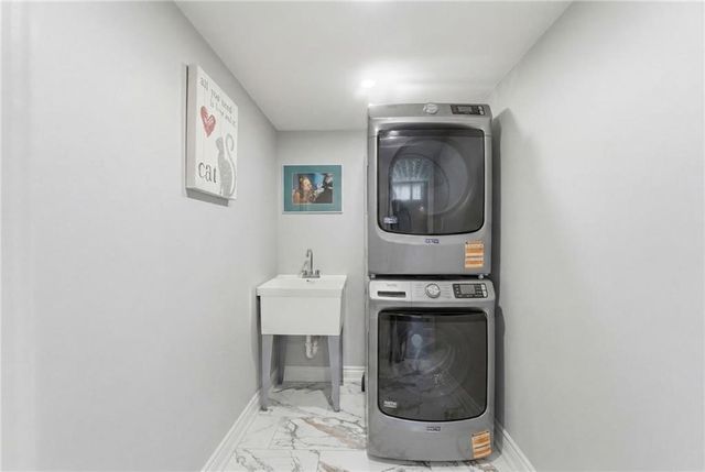 685 Curtis Corner Road, South Kingstown, RI 02879