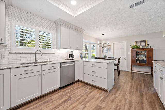 1611 Palomino Lane, Kingwood, TX 77339