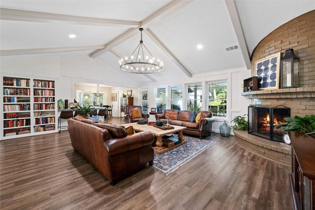 1611 Palomino Lane, Kingwood, TX 77339