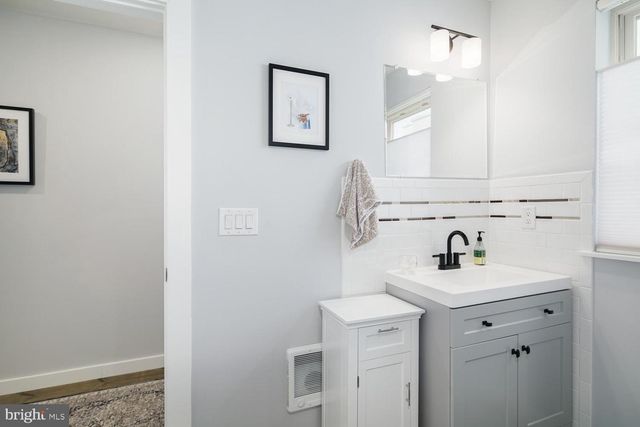 1940 N ORIANNA ST, Philadelphia, PA 19122