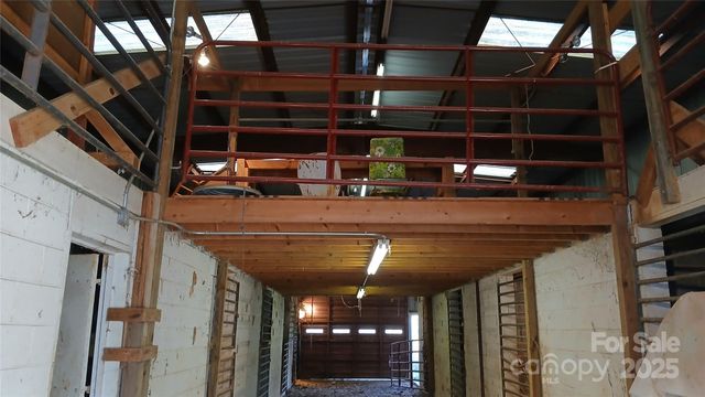 2285 Tarheel Place, Lenoir, NC 28645