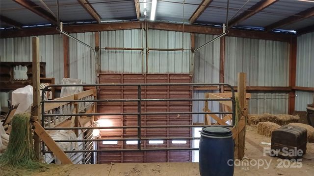 2285 Tarheel Place, Lenoir, NC 28645