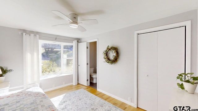 21028 Bay Shore Dr, Flint, TX 75762