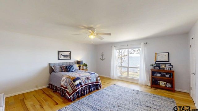 21028 Bay Shore Dr, Flint, TX 75762