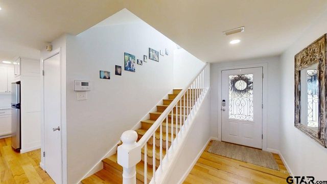 21028 Bay Shore Dr, Flint, TX 75762