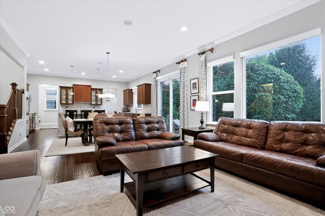 275 N Bend Drive, Greenwood, IN 46142