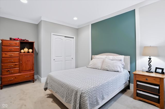 275 N Bend Drive, Greenwood, IN 46142