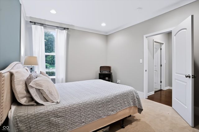 275 N Bend Drive, Greenwood, IN 46142