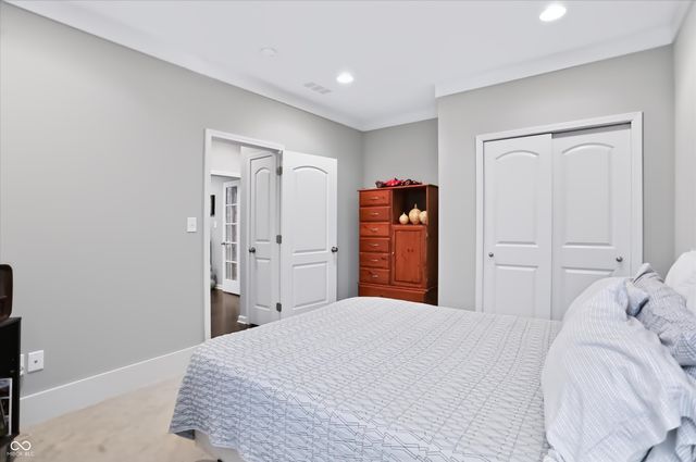 275 N Bend Drive, Greenwood, IN 46142