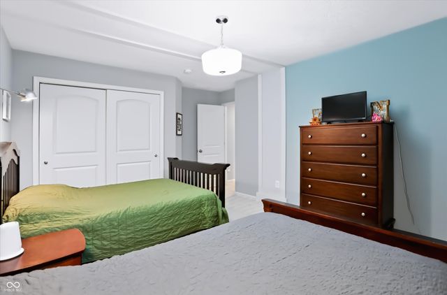275 N Bend Drive, Greenwood, IN 46142