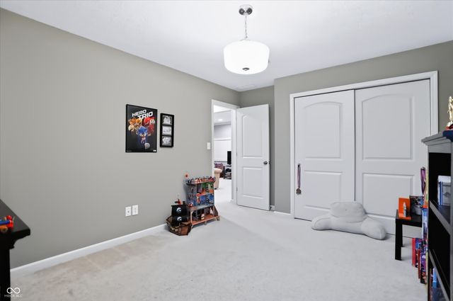 275 N Bend Drive, Greenwood, IN 46142