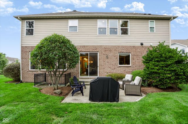 275 N Bend Drive, Greenwood, IN 46142