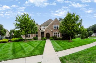 275 N Bend Drive, Greenwood, IN 46142