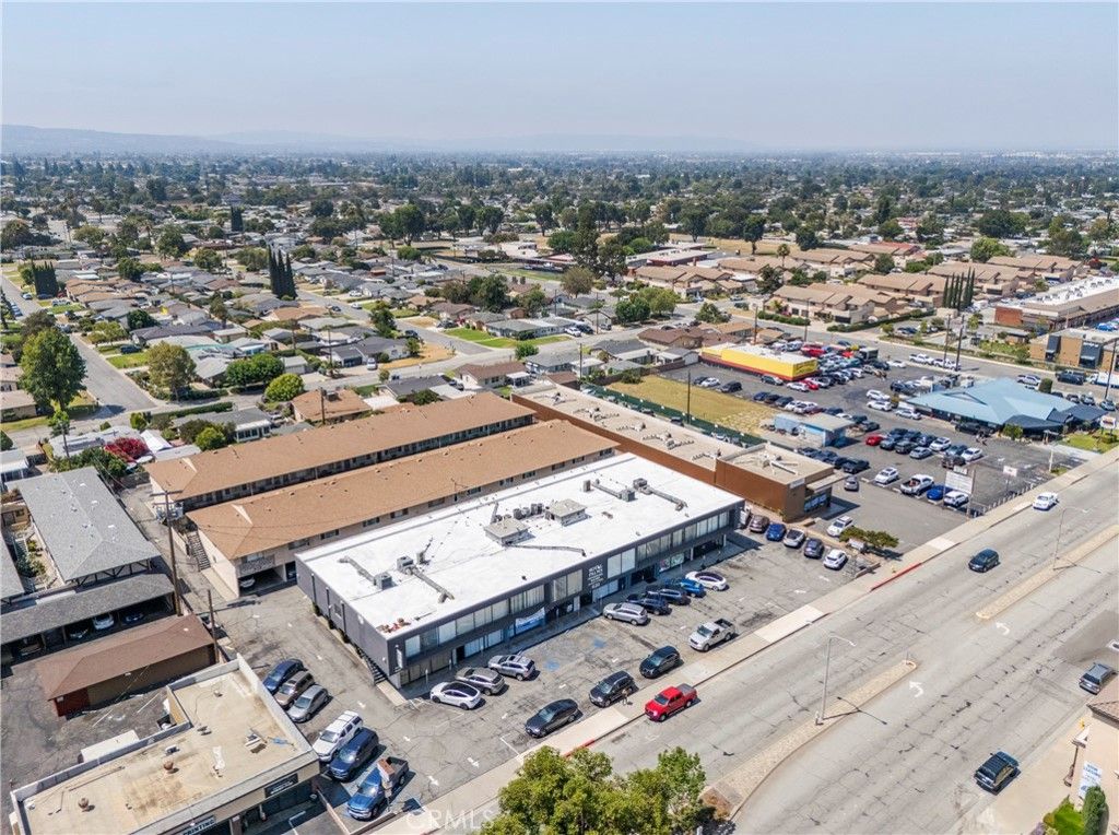 Image 13 of property listing at 618 W Route 66, Glendora, CA 91740