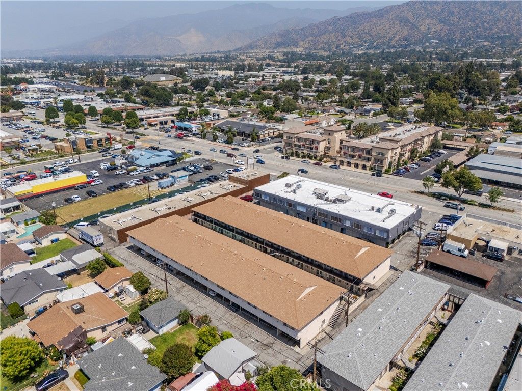 Image 14 of property listing at 618 W Route 66, Glendora, CA 91740