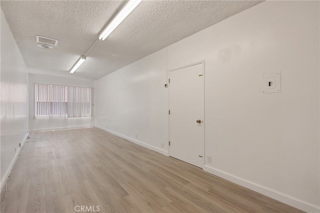 Image 20 of property listing at 618 W Route 66, Glendora, CA 91740