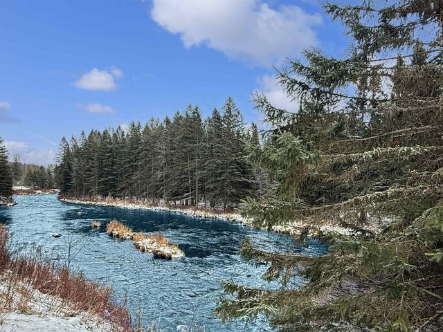 1298 South Main Street, Pittsburg, NH 03592