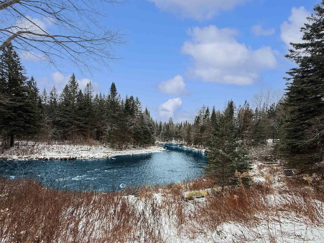 1298 South Main Street, Pittsburg, NH 03592