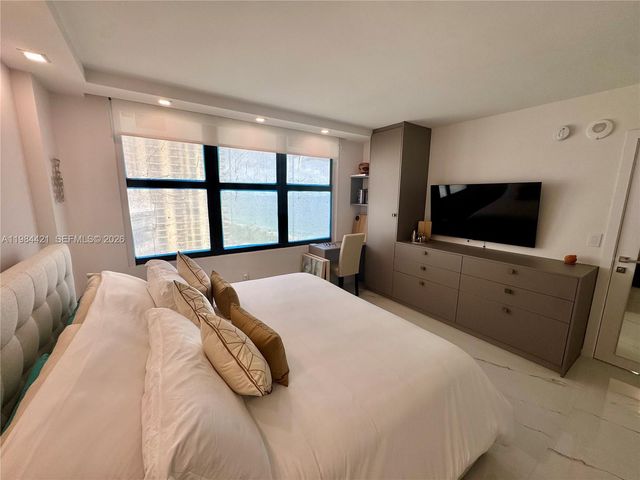 9801 Collins Ave 20E, Bal Harbour, FL 33154