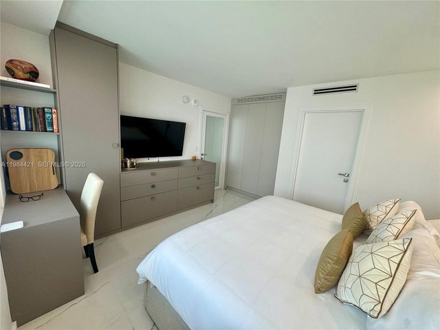 9801 Collins Ave 20E, Bal Harbour, FL 33154