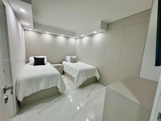 9801 Collins Ave 20E, Bal Harbour, FL 33154