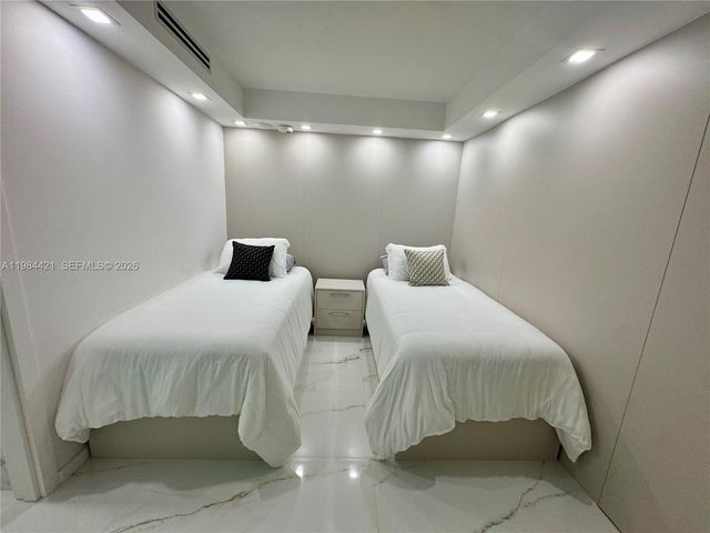 9801 Collins Ave 20E, Bal Harbour, FL 33154