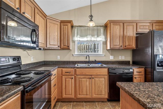 17 Ash Court, Festus, MO 63028