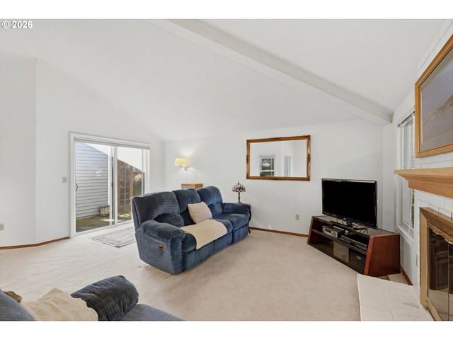 865 Sw 166TH Ave, Beaverton, OR 97006