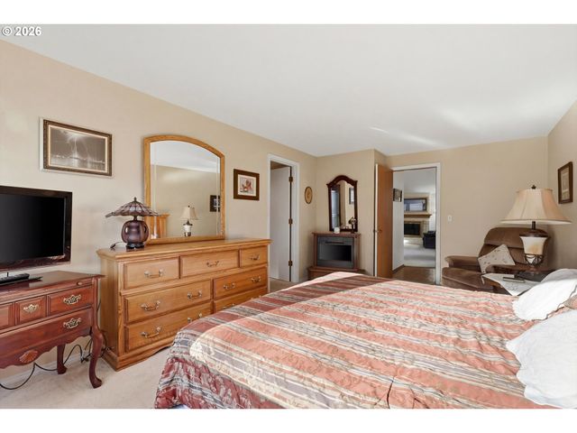 865 Sw 166TH Ave, Beaverton, OR 97006