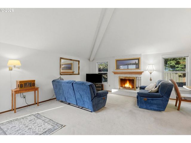 865 Sw 166TH Ave, Beaverton, OR 97006