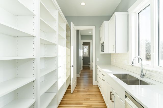 4868 Royal Oaks Circle SW, Rochester, MN 55902