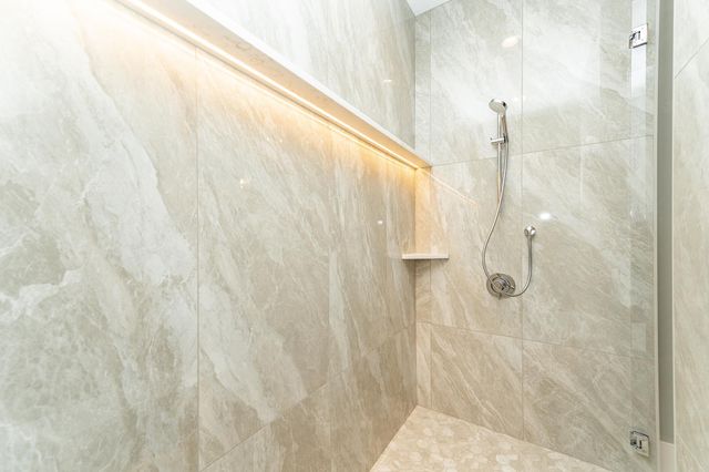 4868 Royal Oaks Circle SW, Rochester, MN 55902