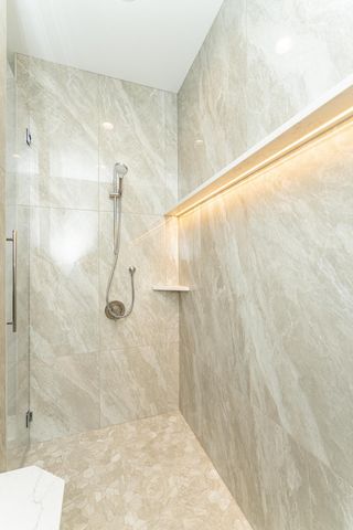 4868 Royal Oaks Circle SW, Rochester, MN 55902