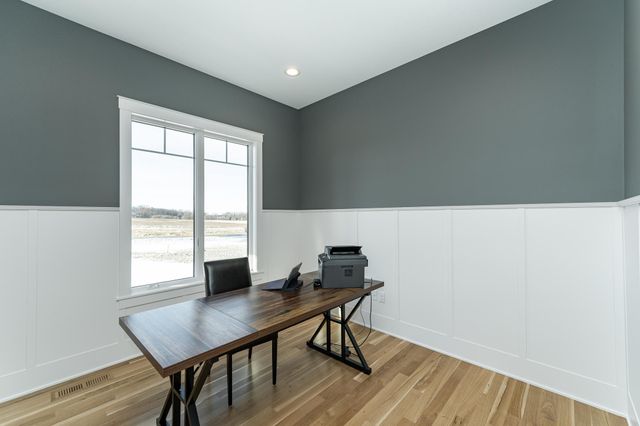 4868 Royal Oaks Circle SW, Rochester, MN 55902