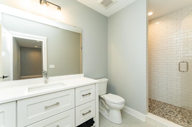 4868 Royal Oaks Circle SW, Rochester, MN 55902