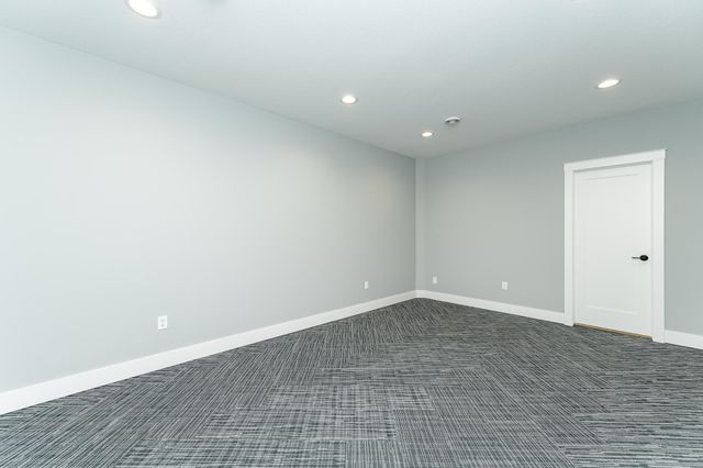 4868 Royal Oaks Circle SW, Rochester, MN 55902