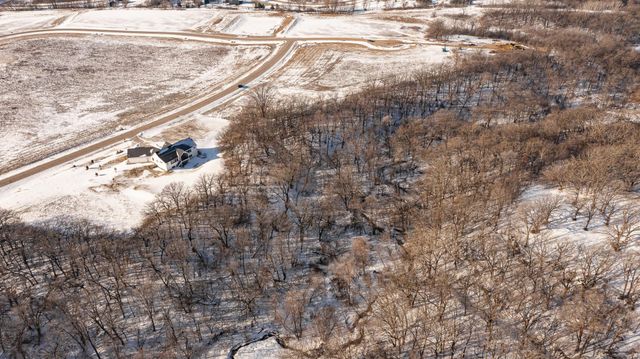 4868 Royal Oaks Circle SW, Rochester, MN 55902