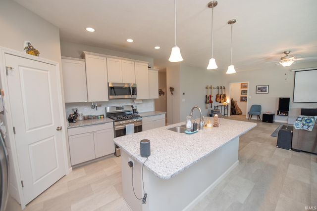 6126 Silvercreek Drive, West Lafayette, IN 47906