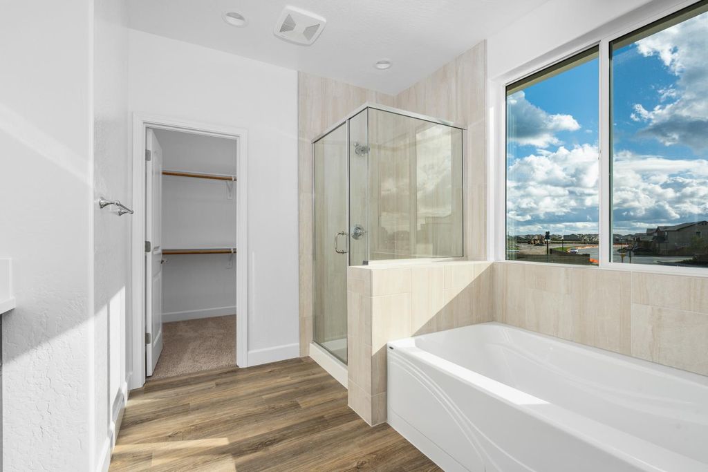 Image 15 of property listing at 1146 Ponderosa Way W, Madera, CA 93636