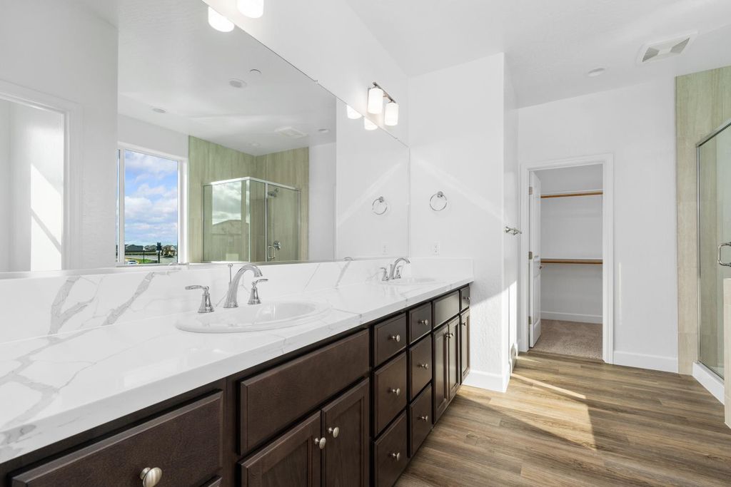 Image 17 of property listing at 1146 Ponderosa Way W, Madera, CA 93636