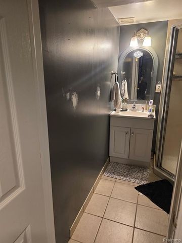 24920 Chernick Street, Taylor, MI 48180