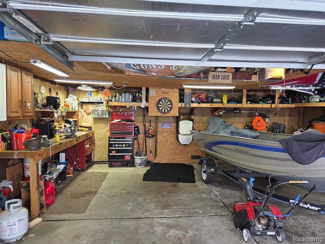 24920 Chernick Street, Taylor, MI 48180